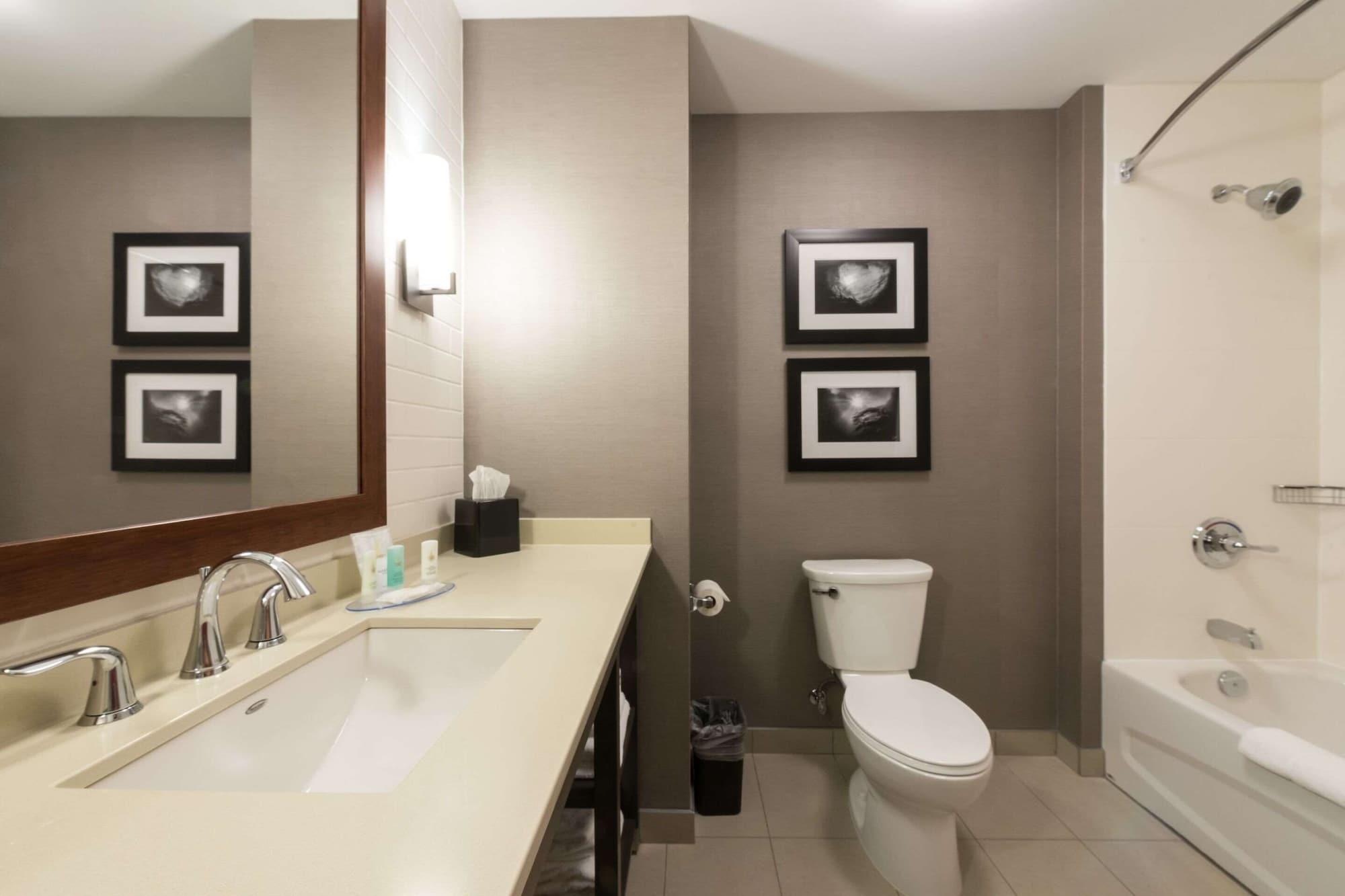 Hotel Comfort & Campbell River